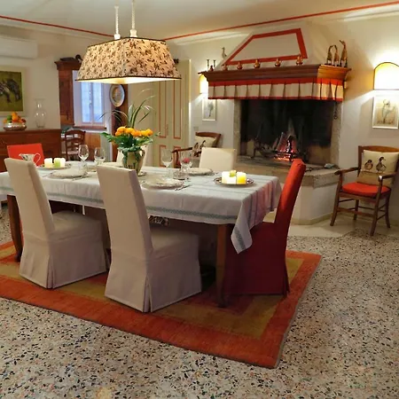 Casa In Borgo