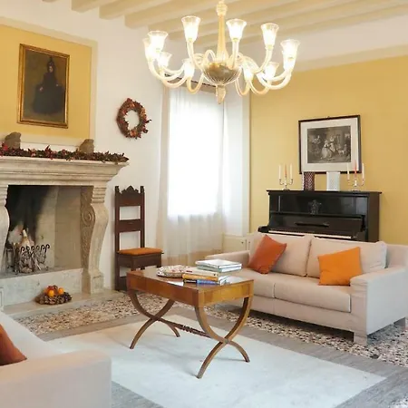 فيلة Casa In Borgo *
